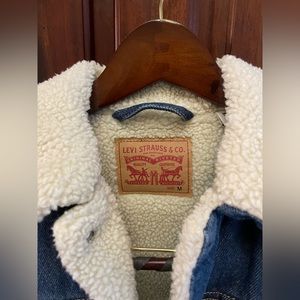 Levi’s women’s Tucker Jean Jacket M